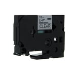Q-Nomic TZe-S131 fita extra adesiva 12mm texto preto sobre transparente (8M) | QNTZe-S131