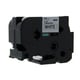 Q-Nomic TZe-261 fita 36mm texto preto sobre branco (8M) | QNTZe-261